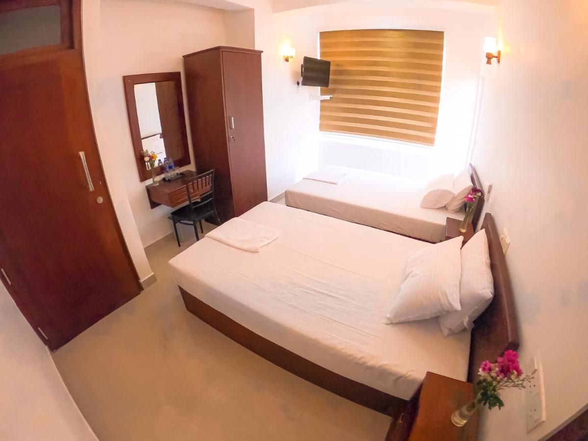 The Den 23 Hotell Dehiwala-Mount Lavinia Eksteriør bilde